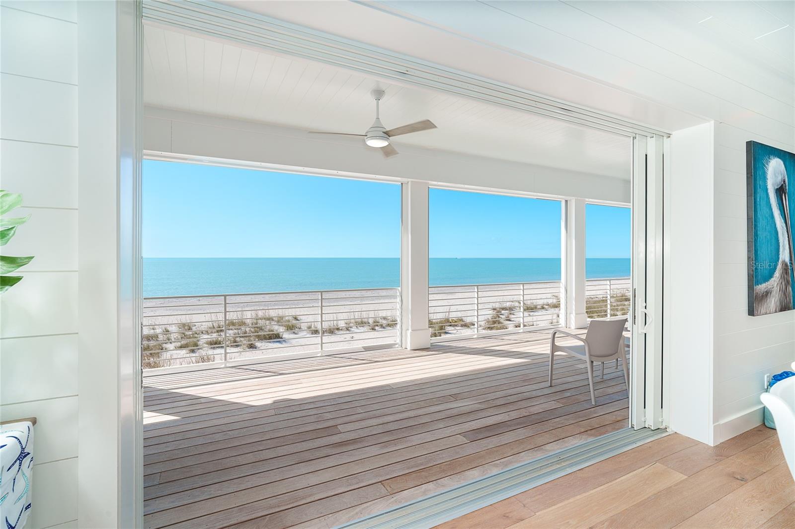 Listing photo id 13 for 391 Gulf Boulevard