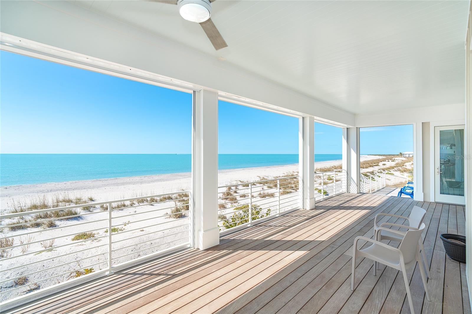 Listing photo id 14 for 391 Gulf Boulevard