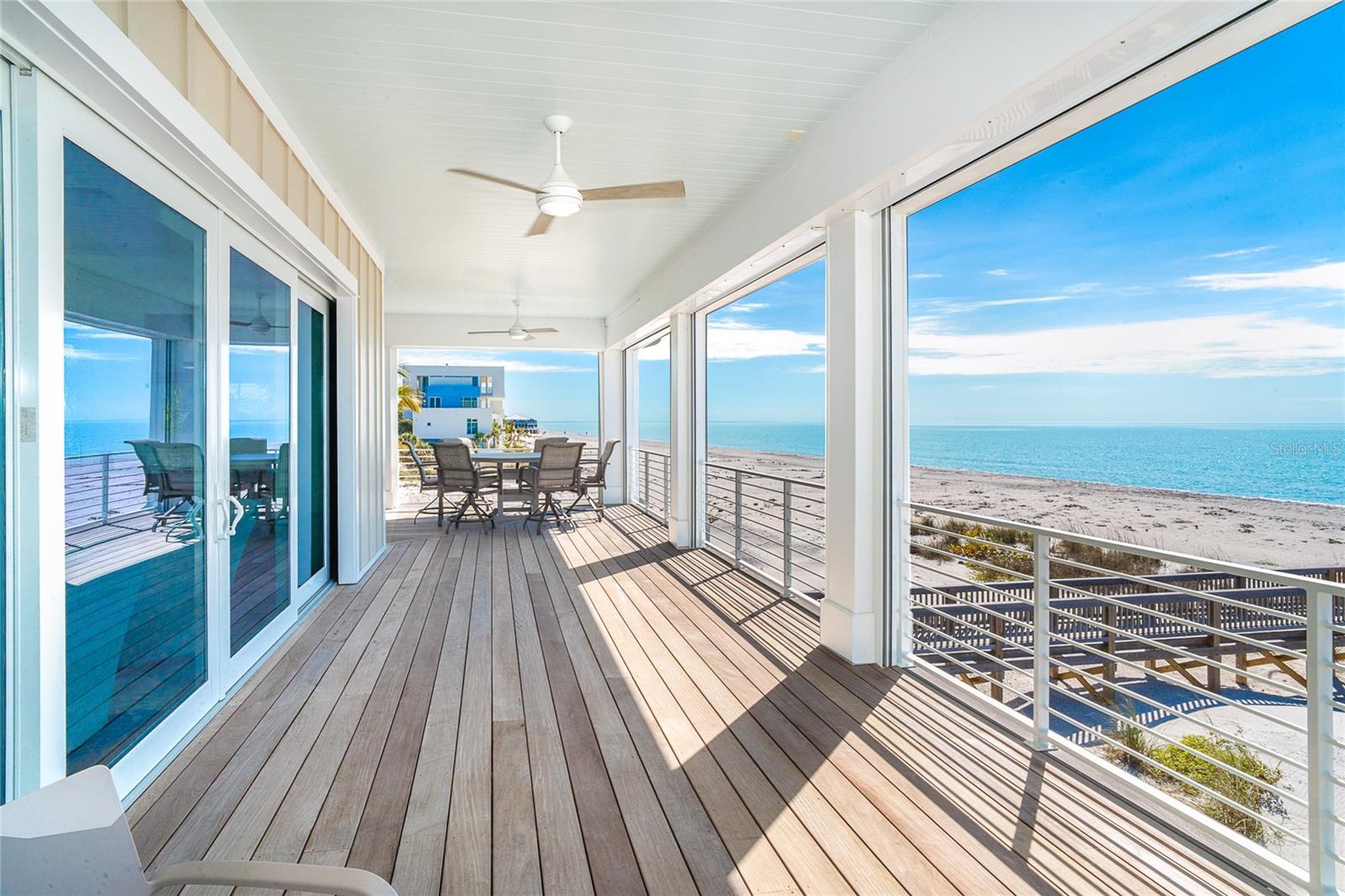 Listing photo id 18 for 391 Gulf Boulevard