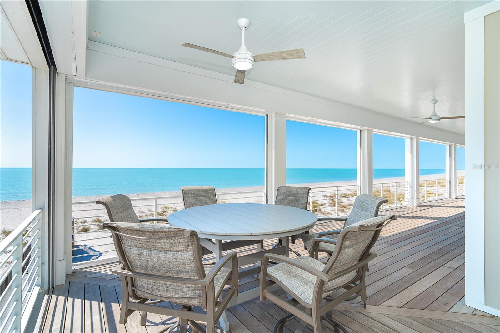 Listing photo id 20 for 391 Gulf Boulevard
