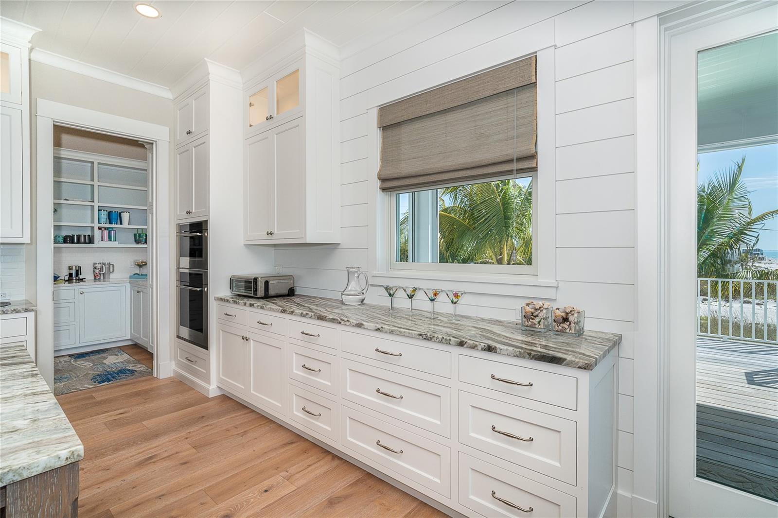 Listing photo id 30 for 391 Gulf Boulevard