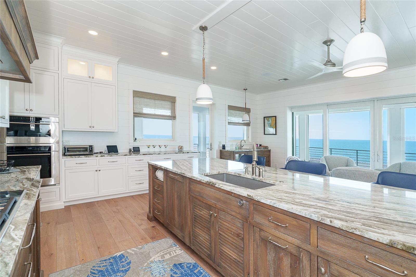 Listing photo id 34 for 391 Gulf Boulevard