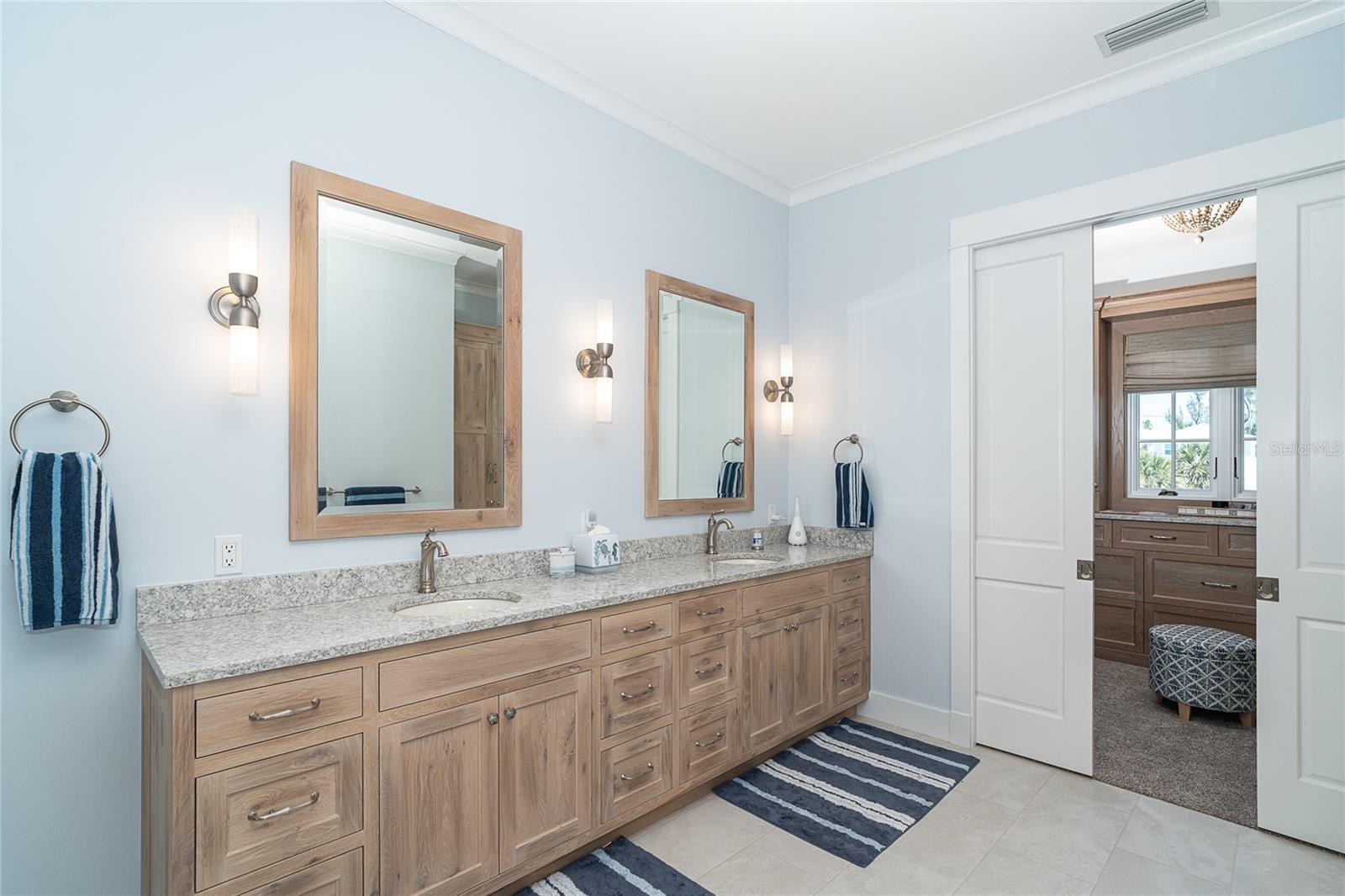 Listing photo id 41 for 391 Gulf Boulevard