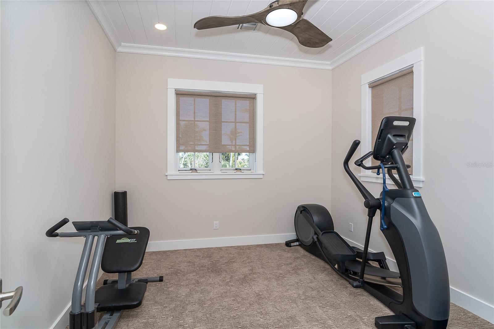 Listing photo id 43 for 391 Gulf Boulevard