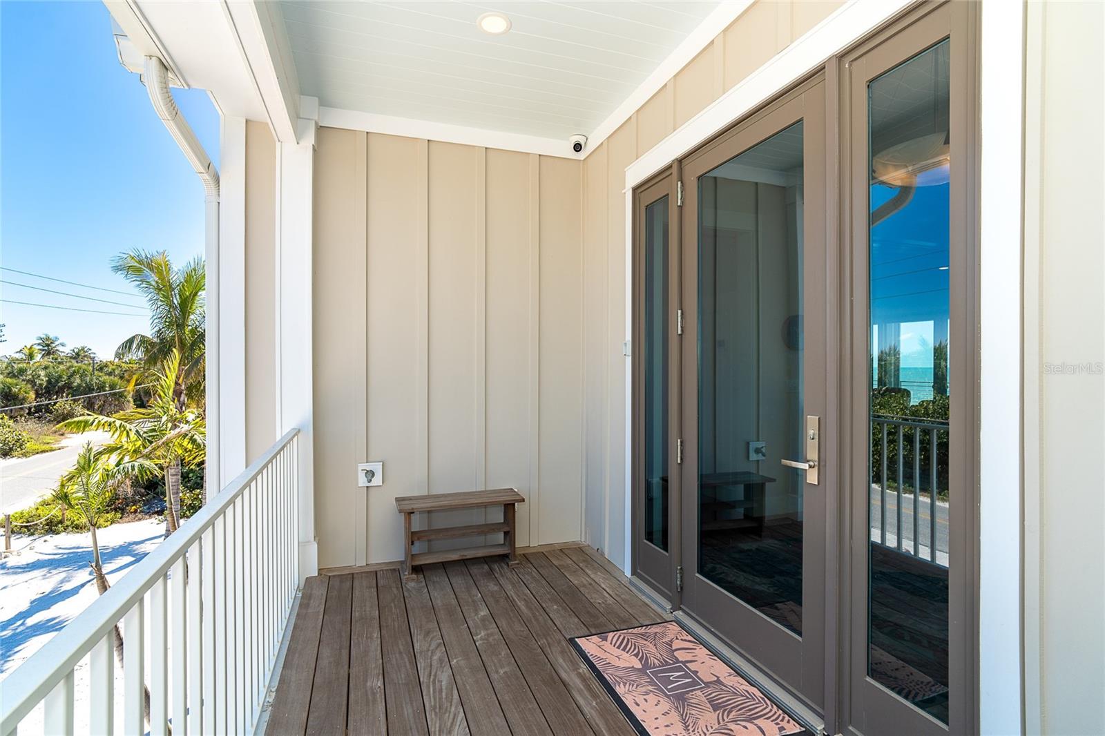 Listing photo id 3 for 391 Gulf Boulevard