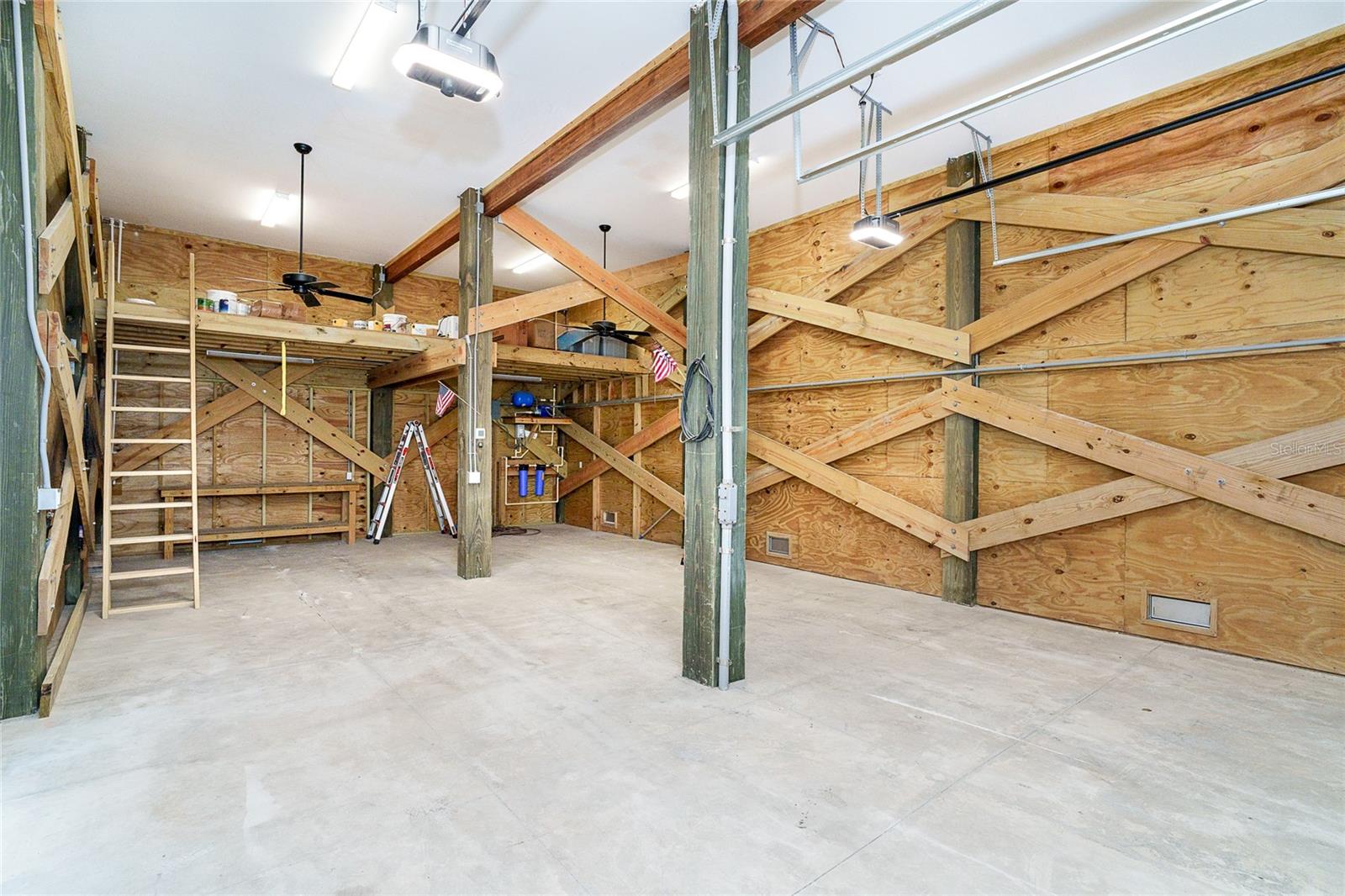 Listing photo id 64 for 391 Gulf Boulevard