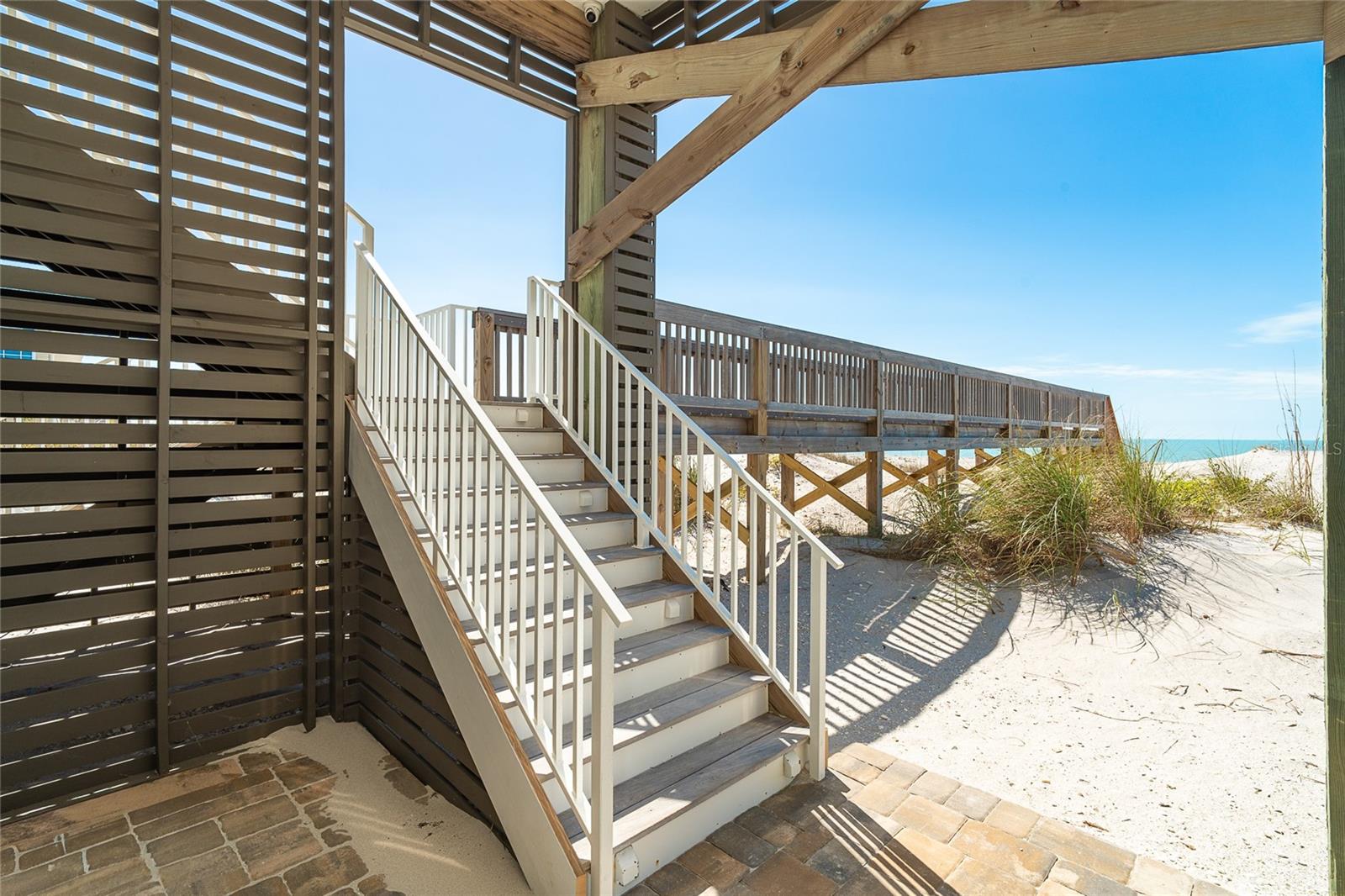 Listing photo id 65 for 391 Gulf Boulevard