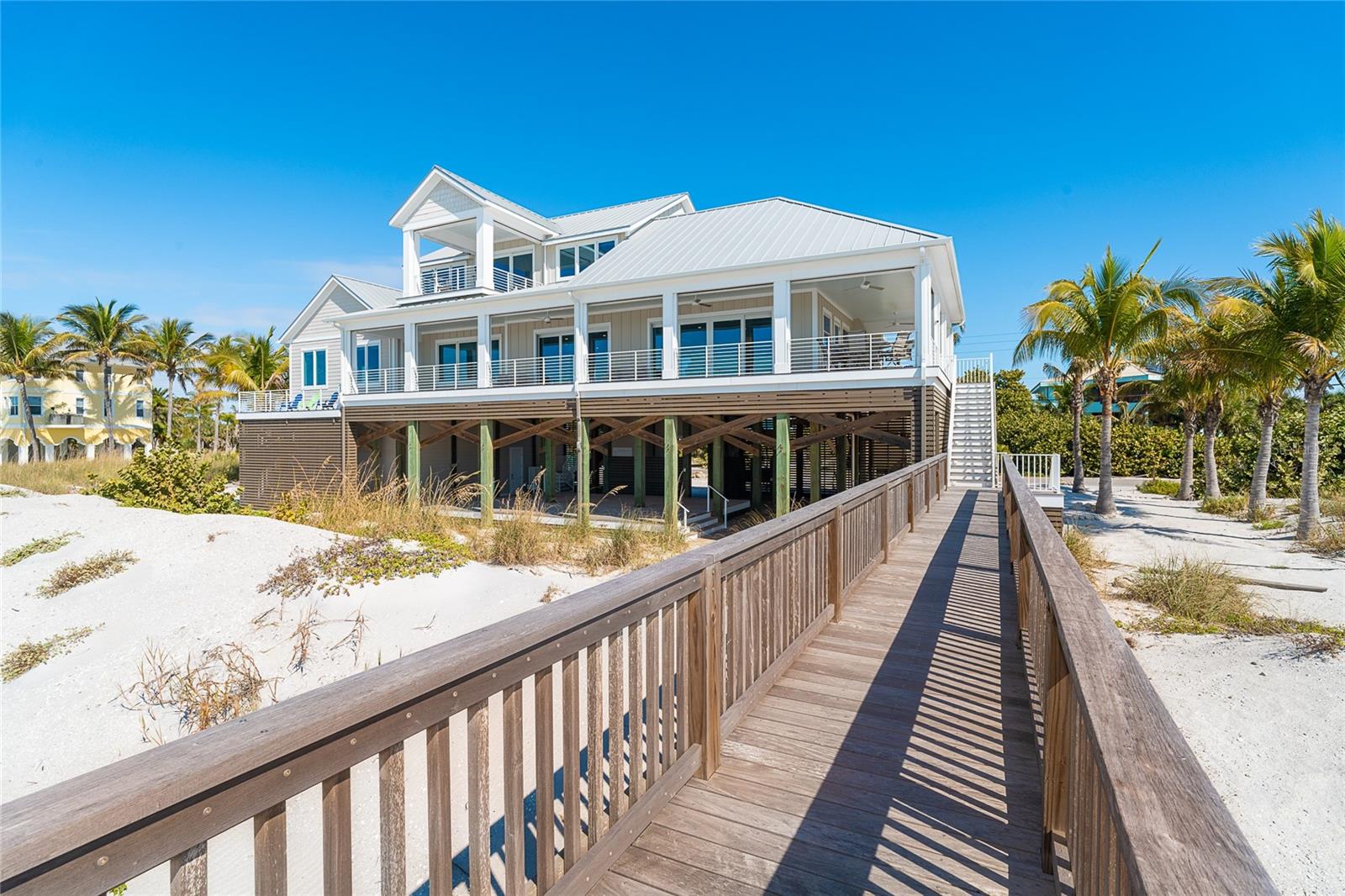 Listing photo id 69 for 391 Gulf Boulevard