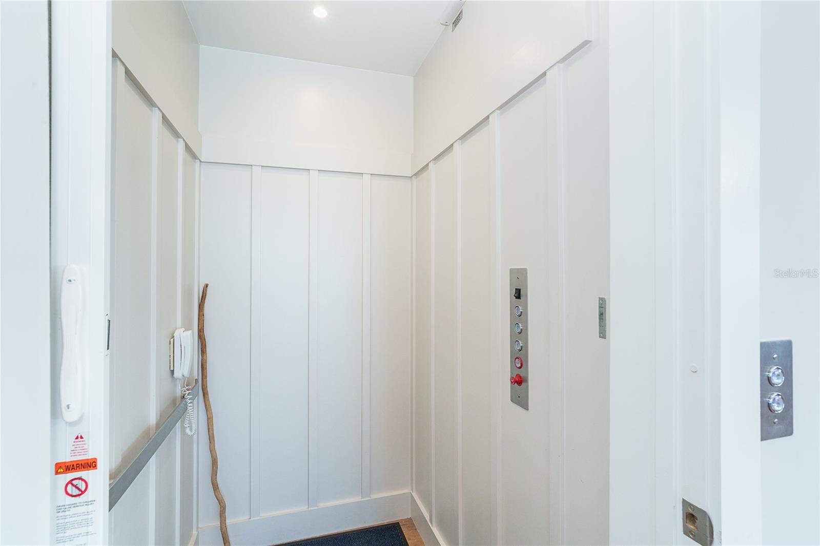 Listing photo id 6 for 391 Gulf Boulevard