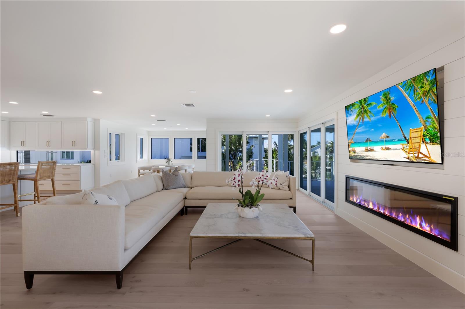 Image 10 of 49 For 204 Waterways Avenue