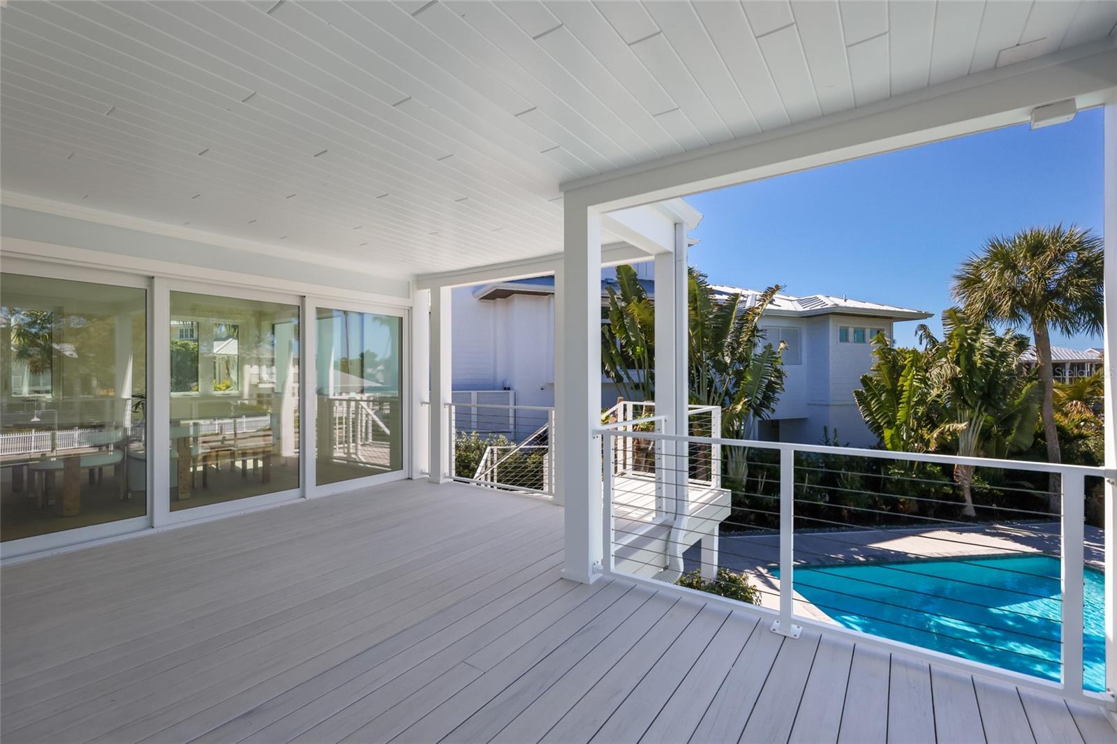 Image 41 of 49 For 204 Waterways Avenue