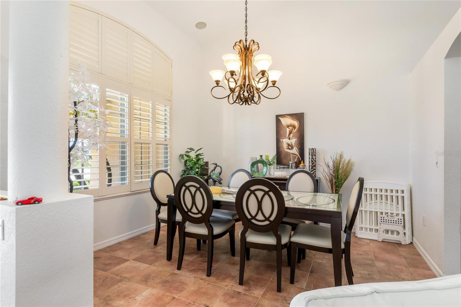 Image 15 of 46 For 245 Rotonda Boulevard N