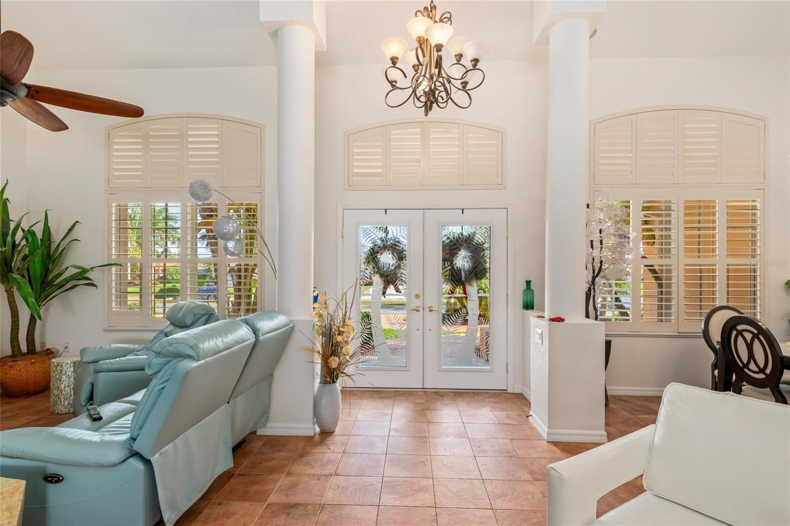 Image 16 of 46 For 245 Rotonda Boulevard N