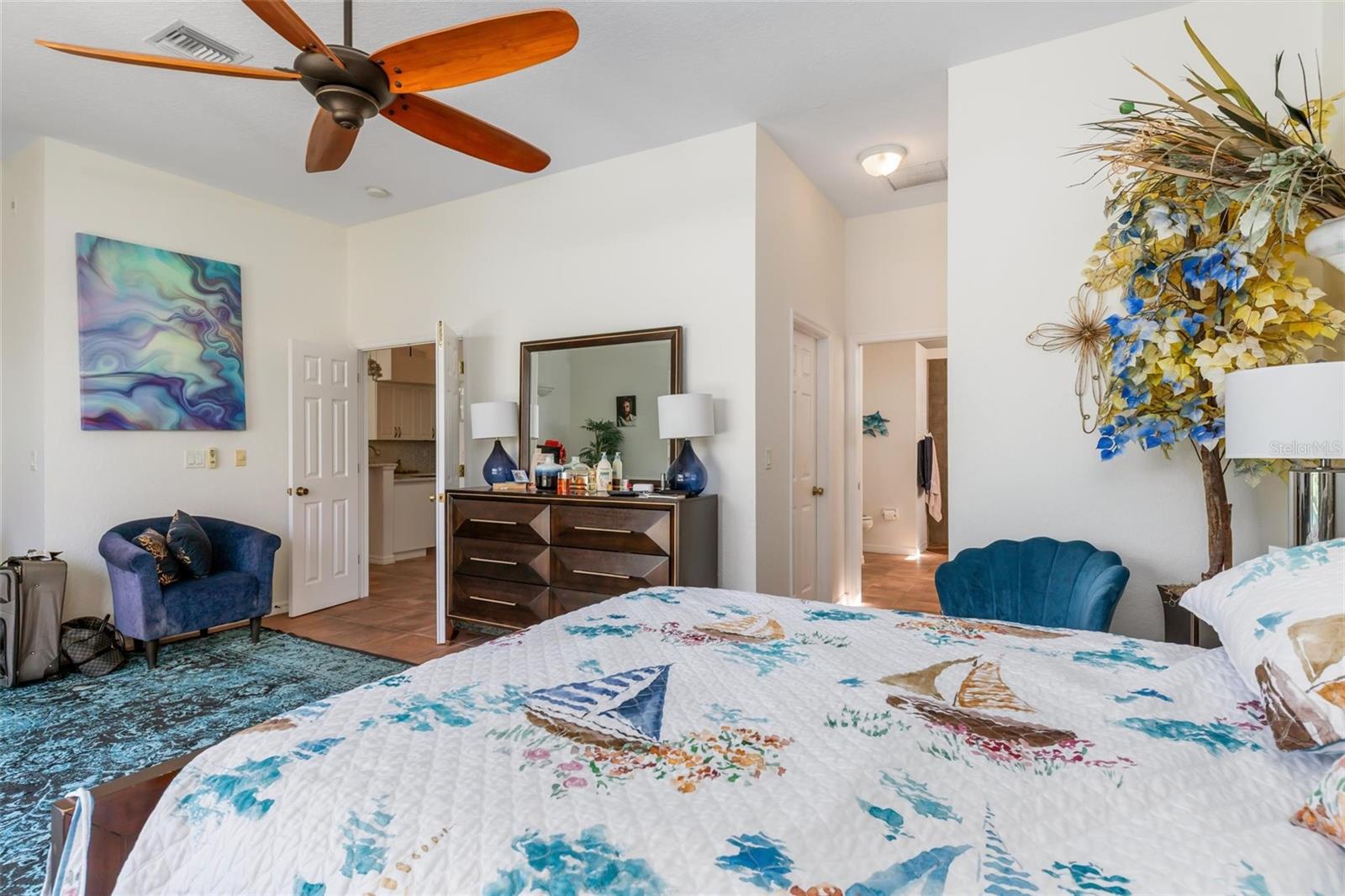 Image 24 of 46 For 245 Rotonda Boulevard N