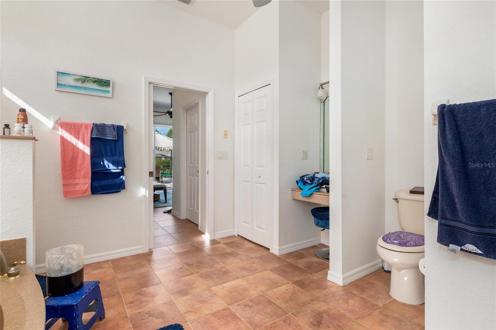 Image 27 of 46 For 245 Rotonda Boulevard N