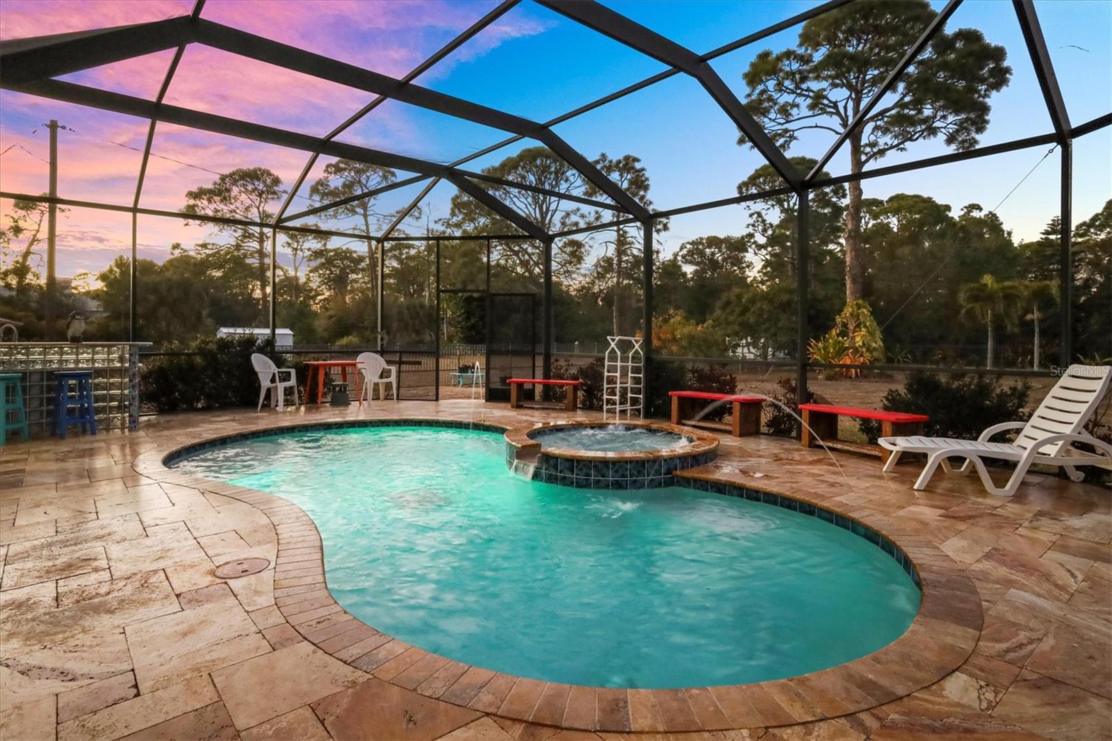 Image 27 of 99 For 1631 Maria Street