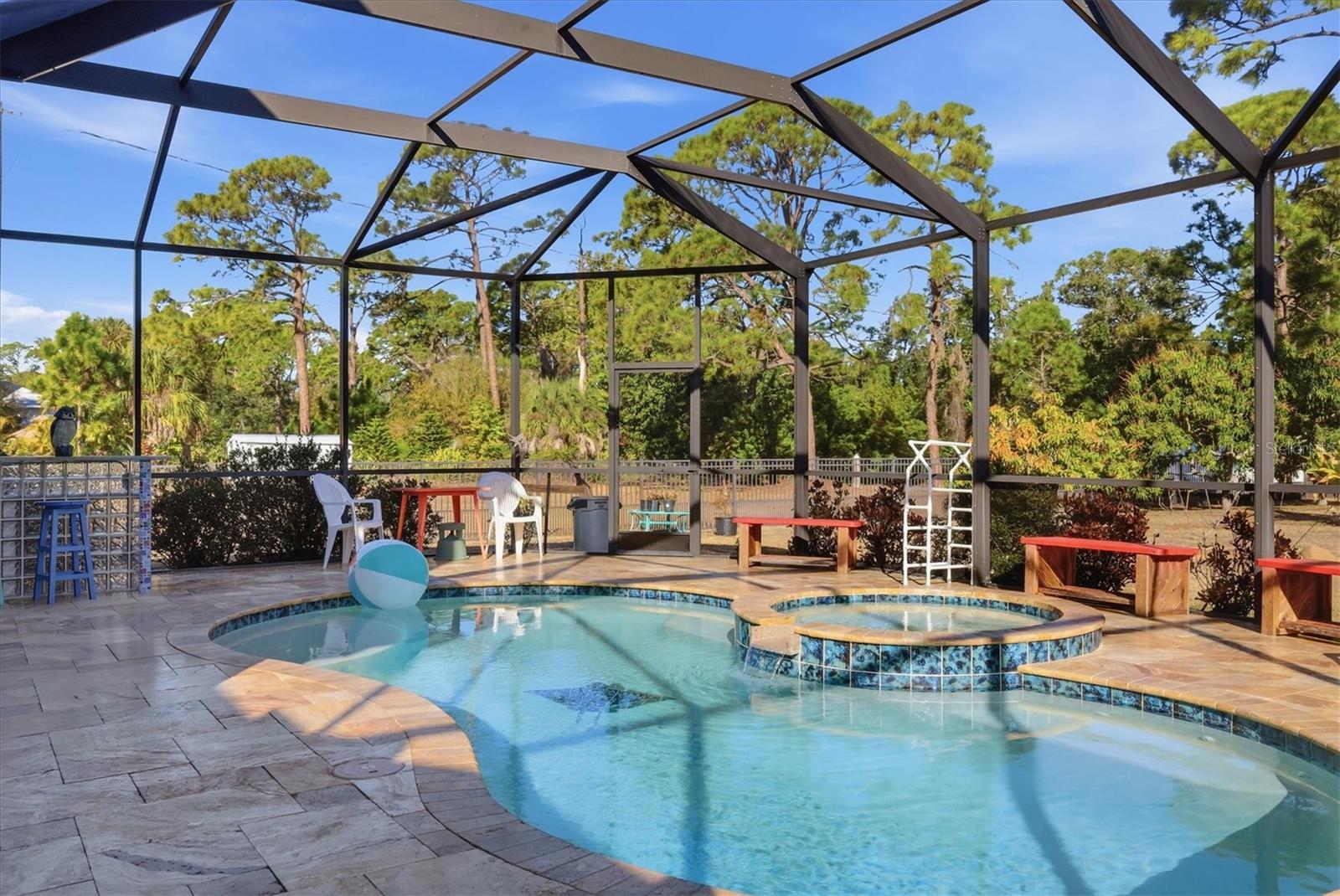 Image 32 of 99 For 1631 Maria Street