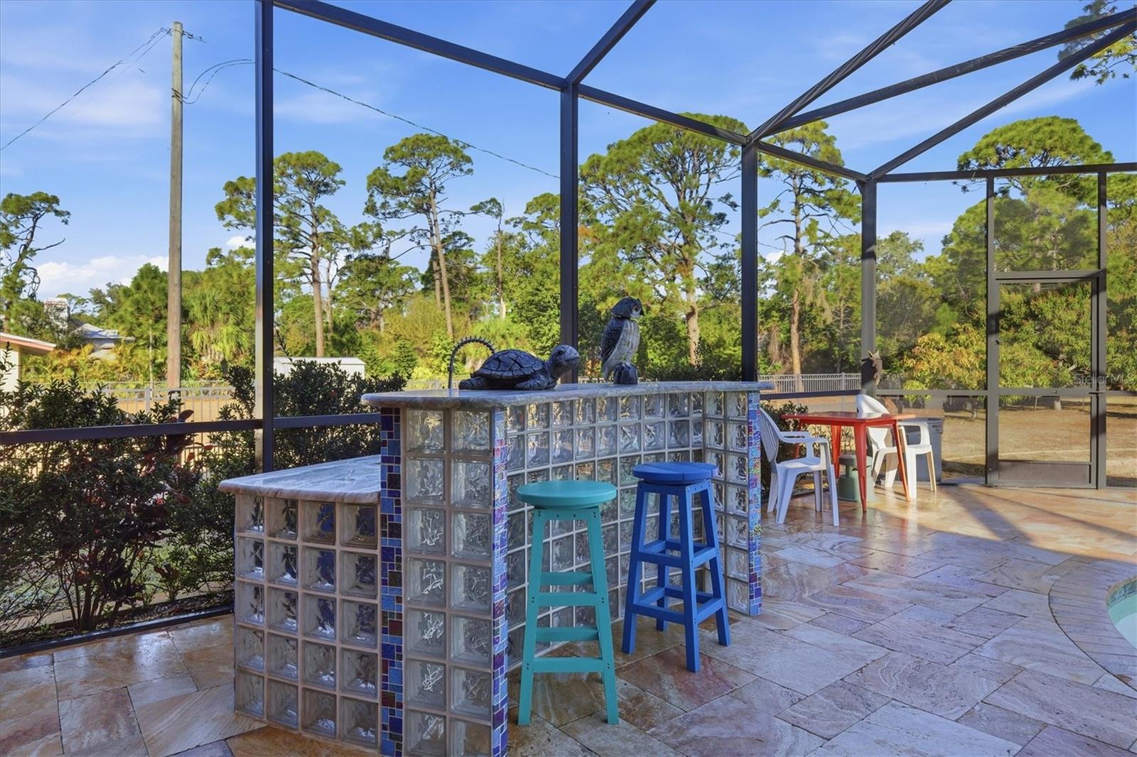 Image 33 of 99 For 1631 Maria Street