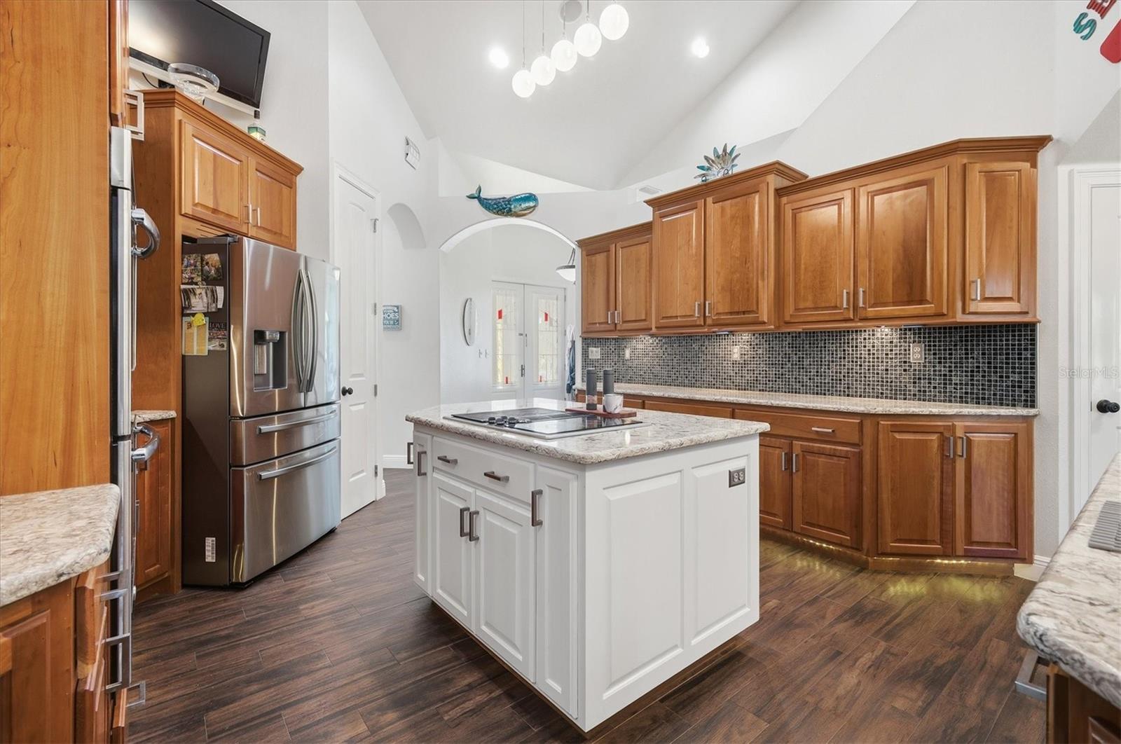 Image 37 of 99 For 1631 Maria Street