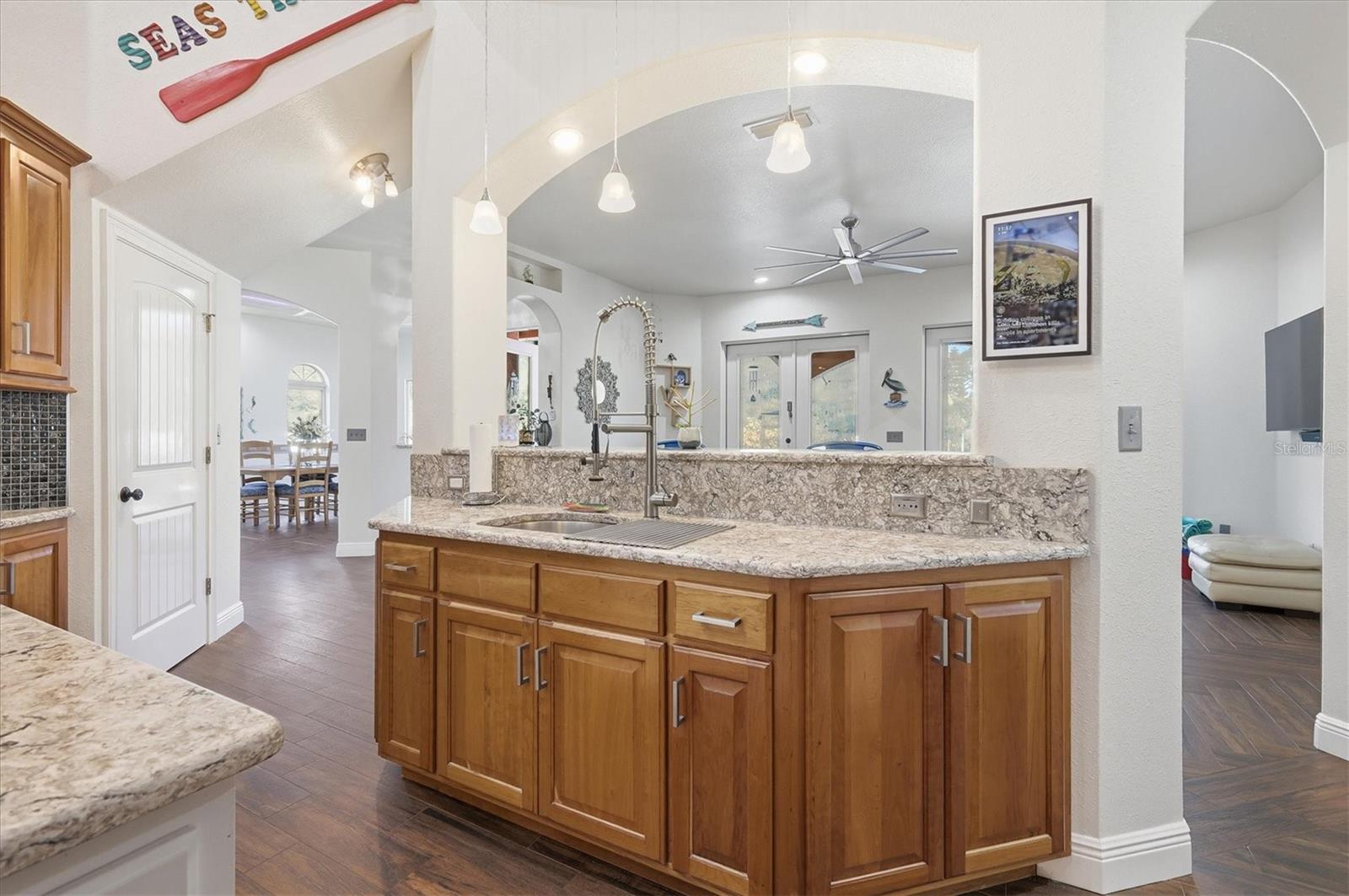 Image 38 of 99 For 1631 Maria Street