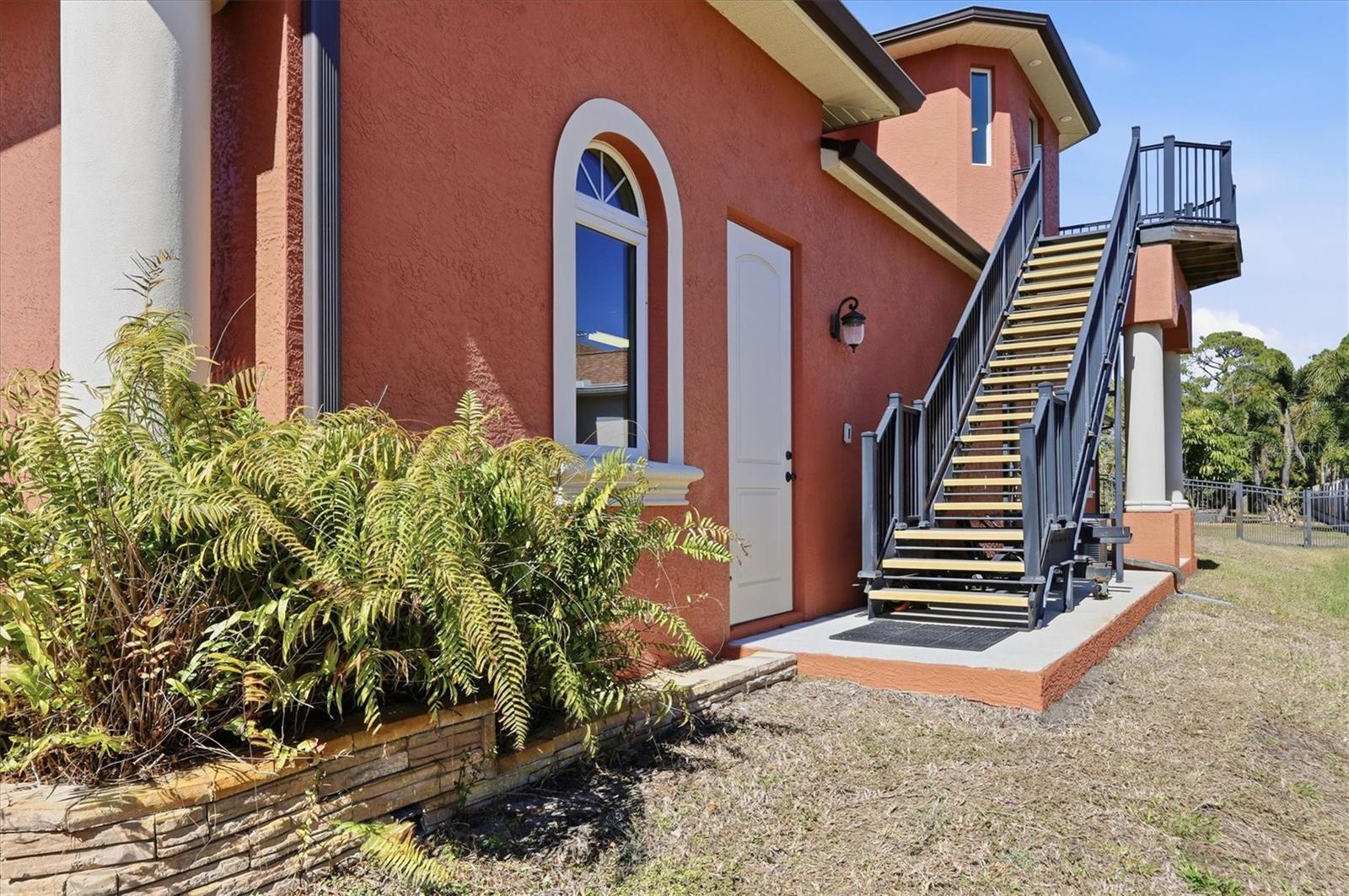 Image 49 of 99 For 1631 Maria Street