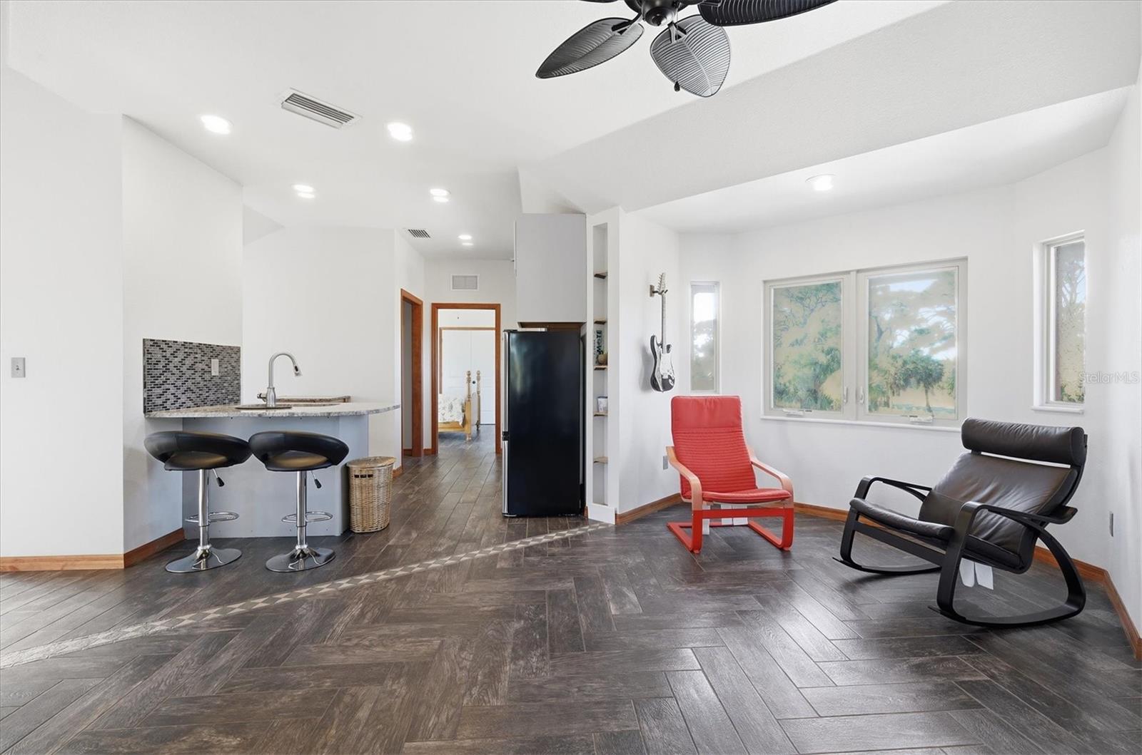 Image 57 of 99 For 1631 Maria Street