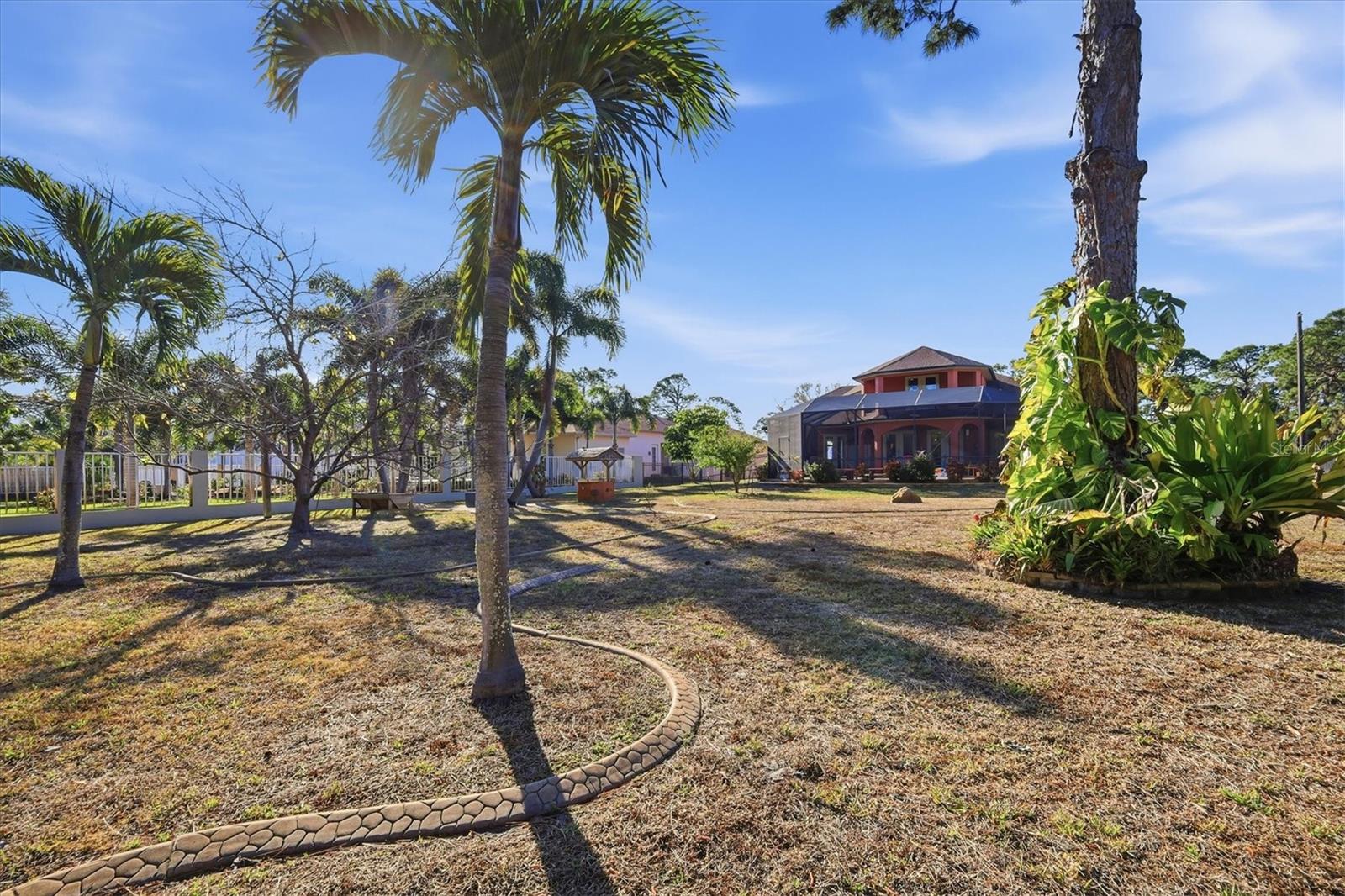 Image 70 of 99 For 1631 Maria Street