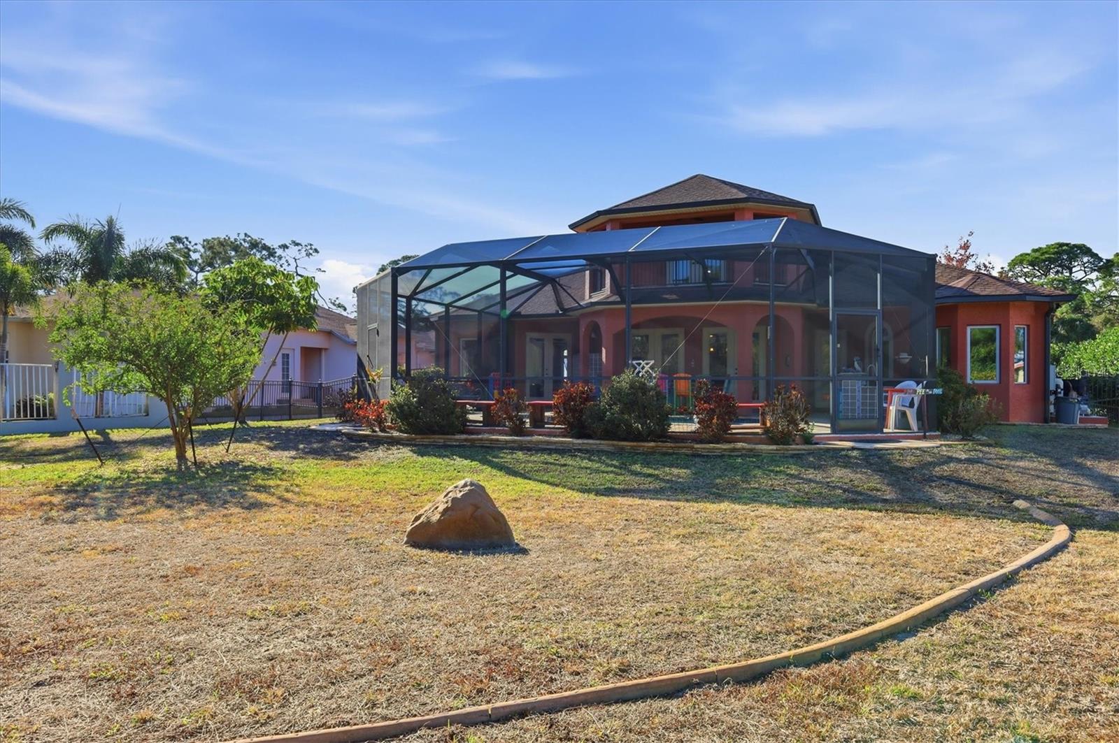 Image 72 of 99 For 1631 Maria Street