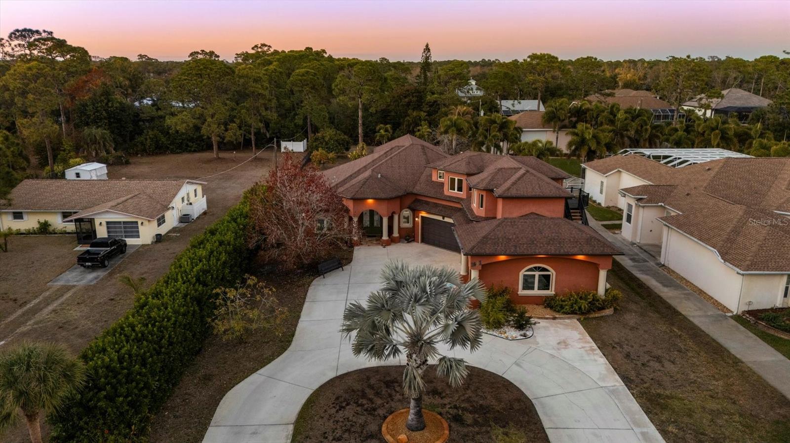 Image 75 of 99 For 1631 Maria Street