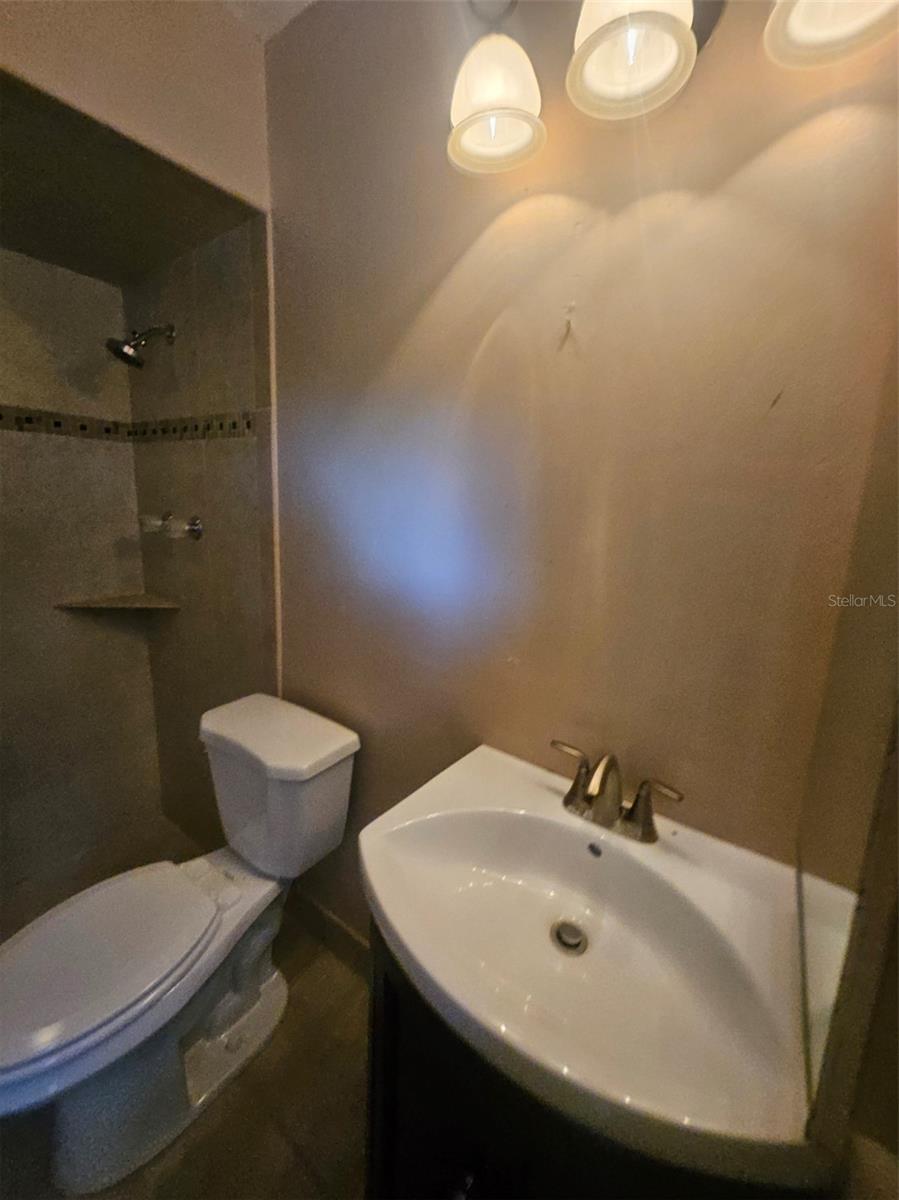 Image 14 of 31 For 1225 Armsdale Avenue