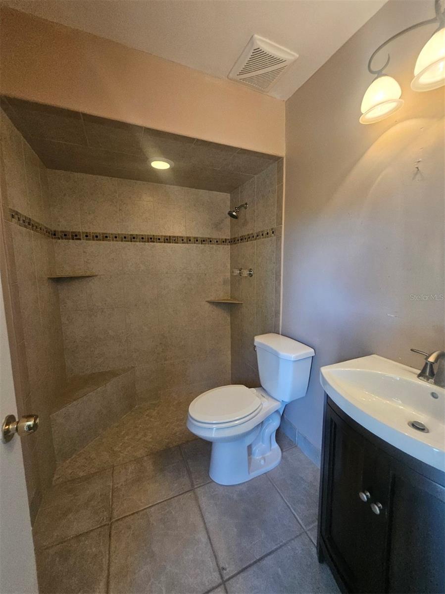 Image 15 of 31 For 1225 Armsdale Avenue