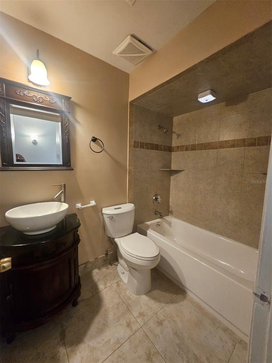 Image 16 of 31 For 1225 Armsdale Avenue