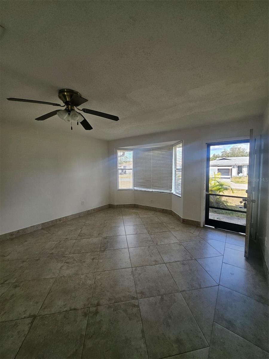 Image 6 of 31 For 1225 Armsdale Avenue