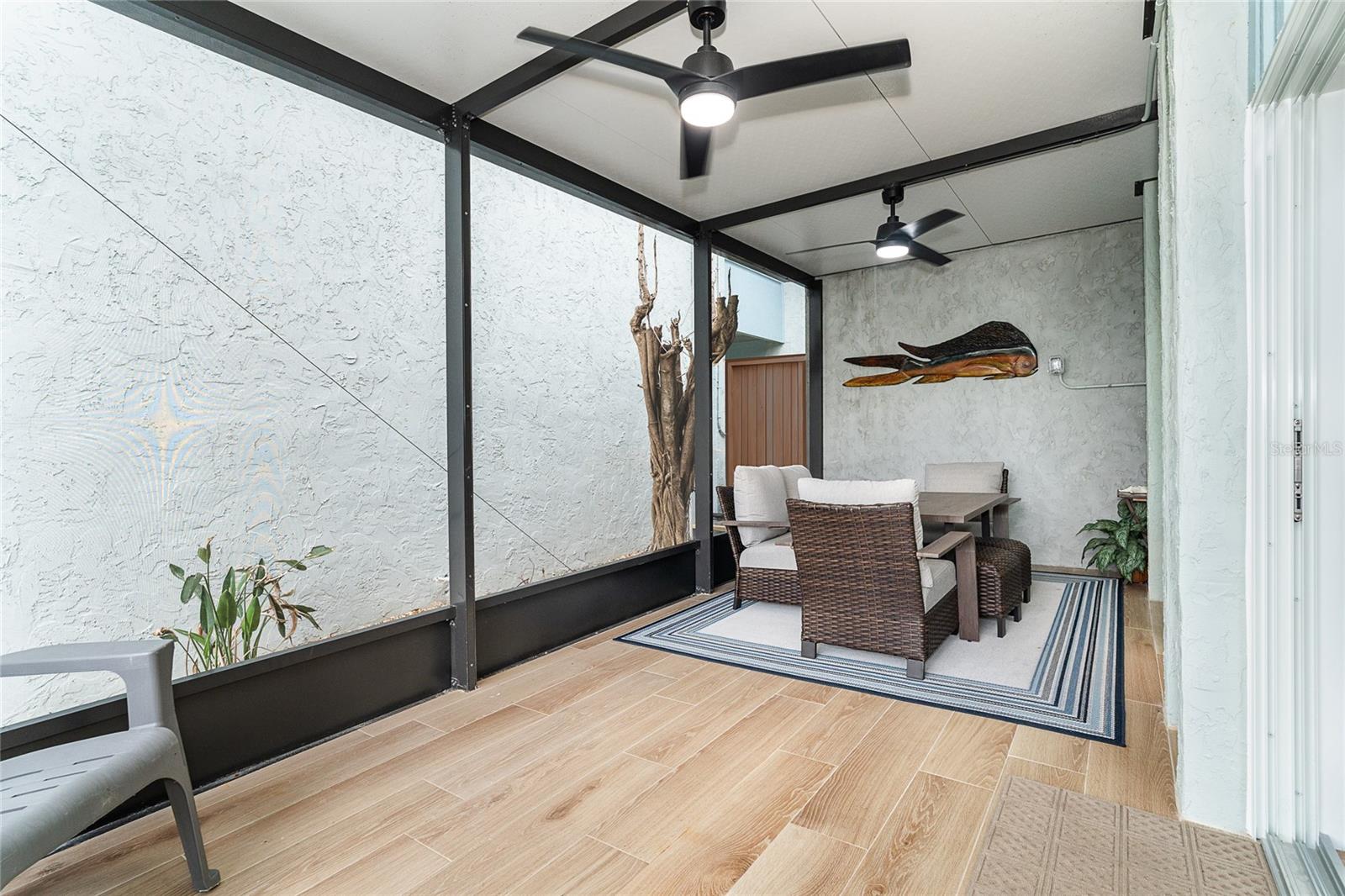 Image 19 of 57 For 6005 Beach Road 16