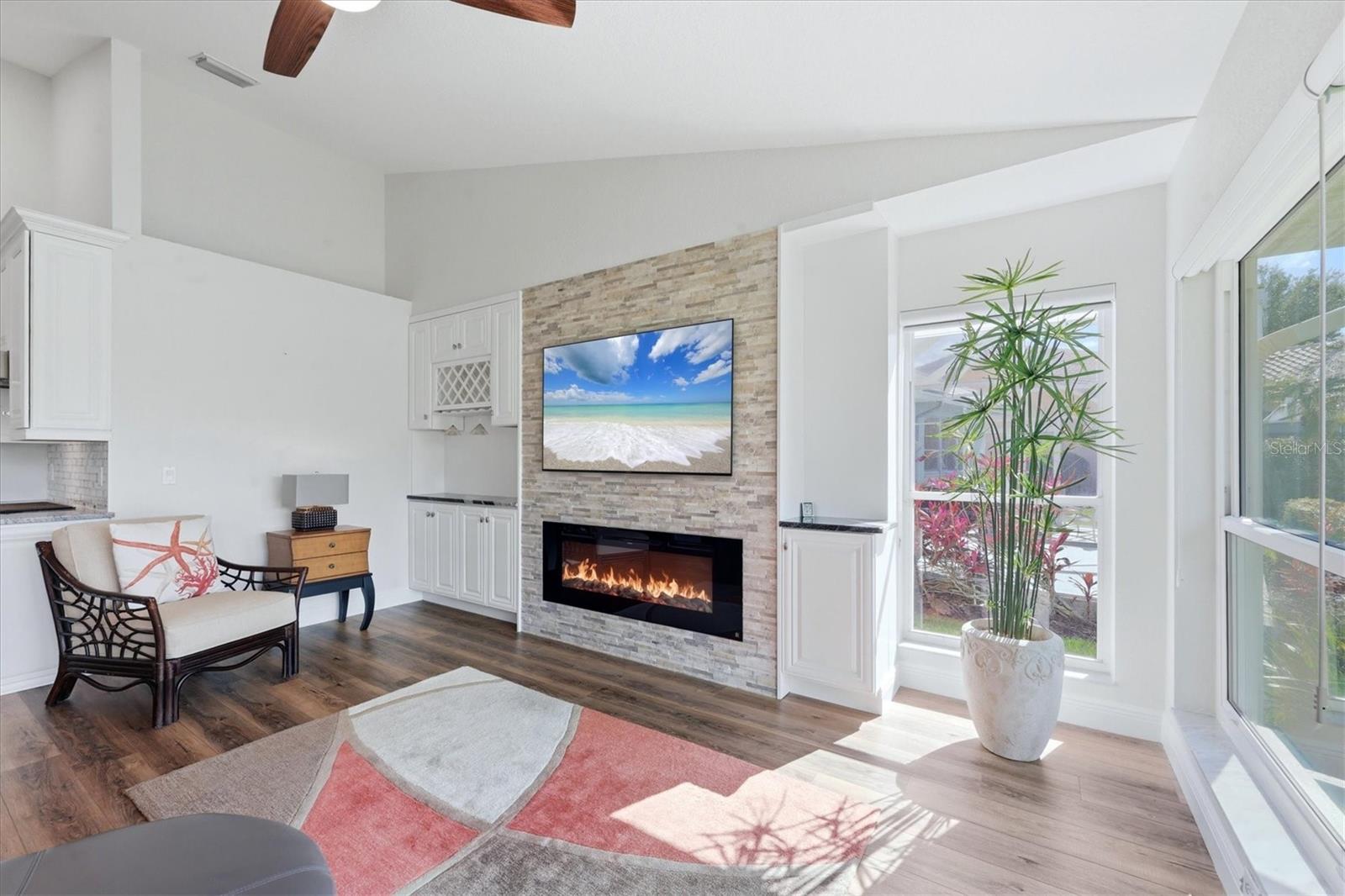 Image 12 of 93 For 14402 Bridgeview Lane