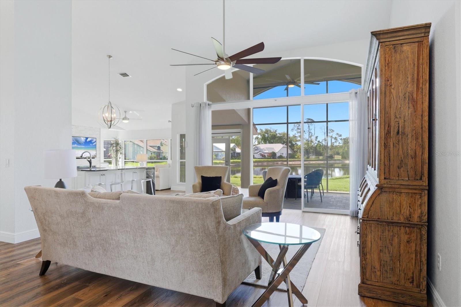 Image 17 of 93 For 14402 Bridgeview Lane