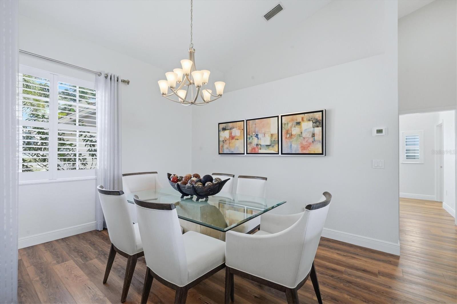 Image 20 of 93 For 14402 Bridgeview Lane