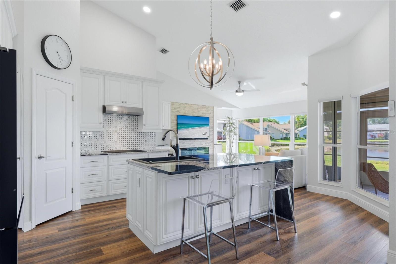 Image 22 of 93 For 14402 Bridgeview Lane