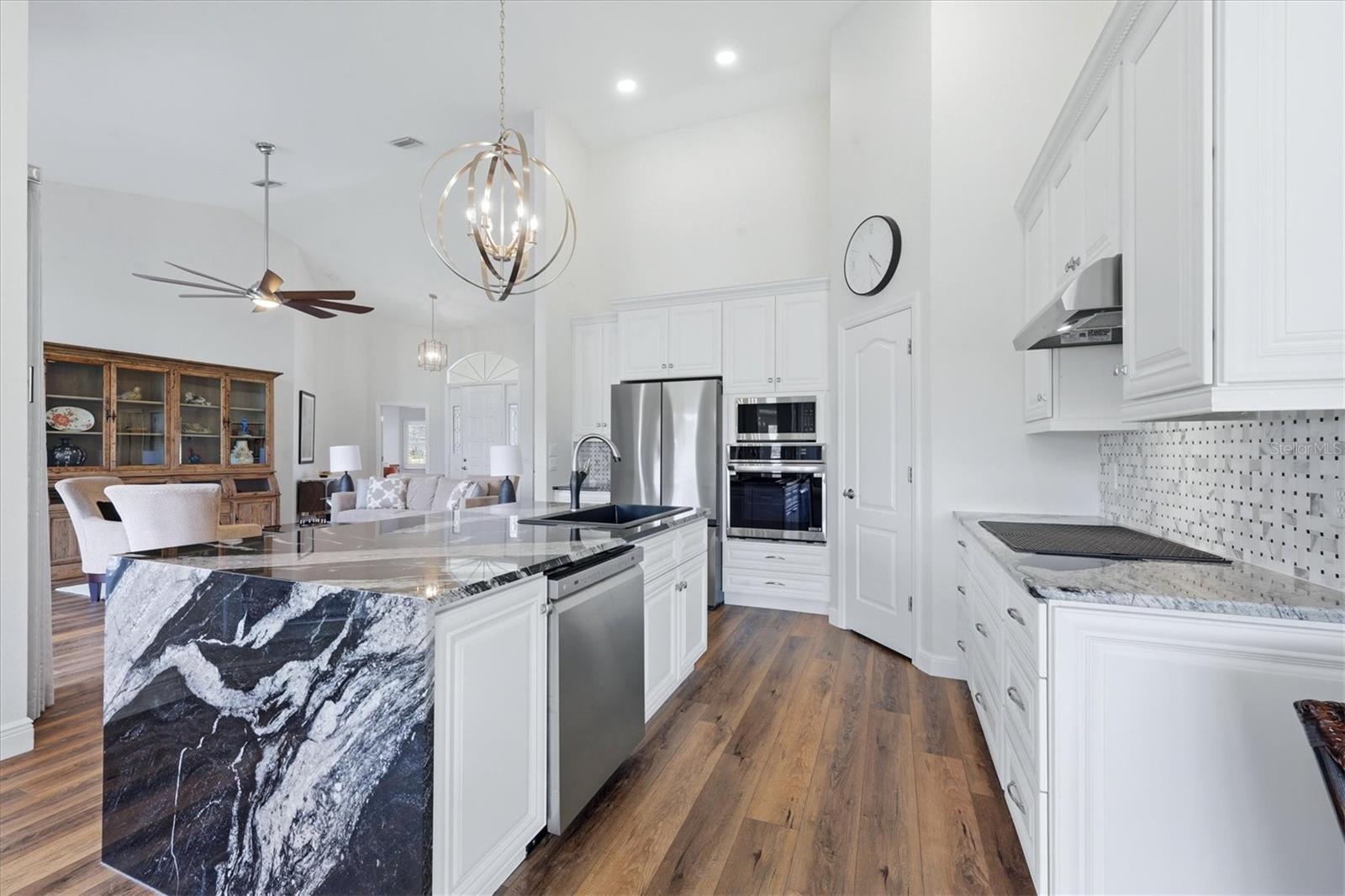 Image 24 of 93 For 14402 Bridgeview Lane