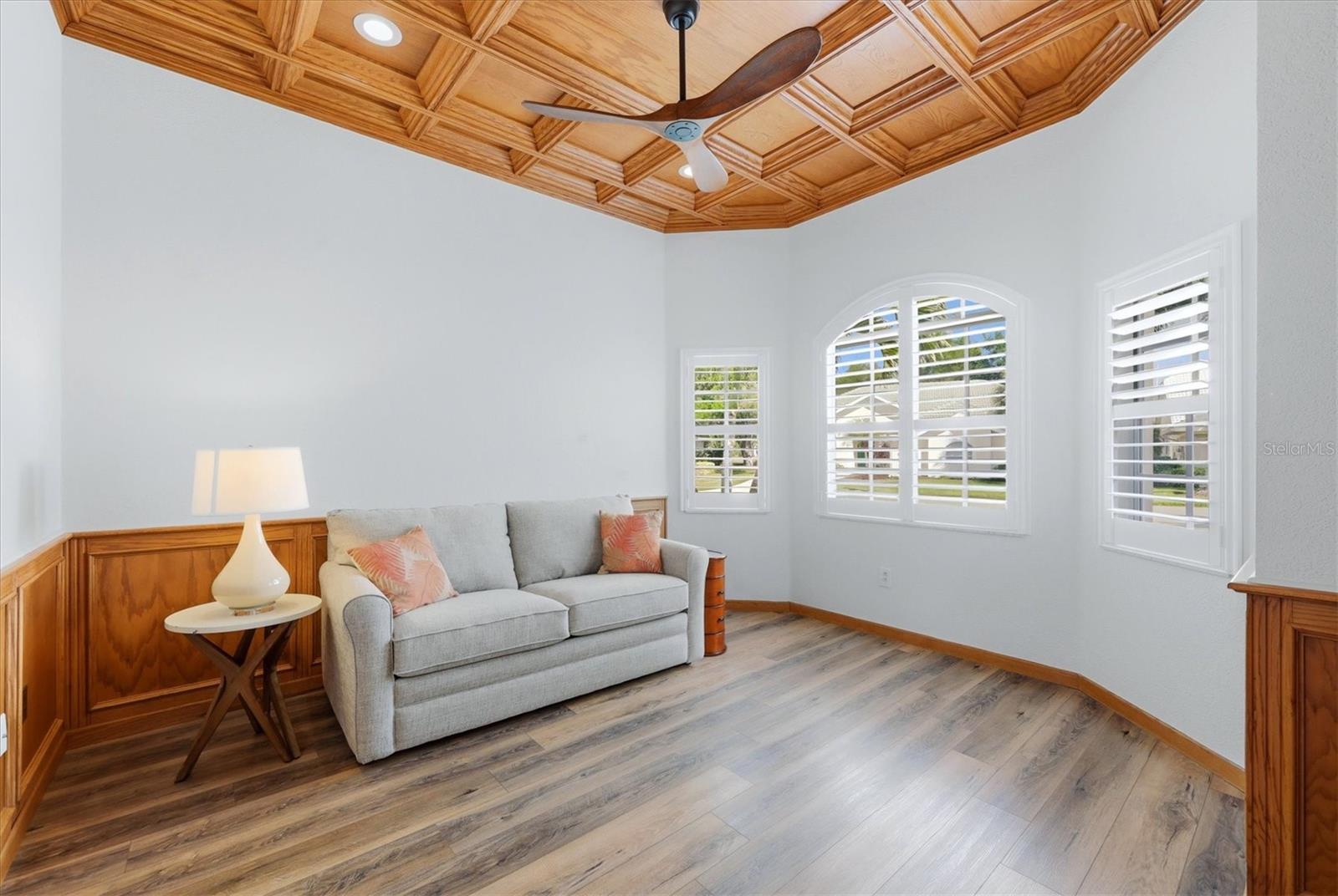 Image 26 of 93 For 14402 Bridgeview Lane