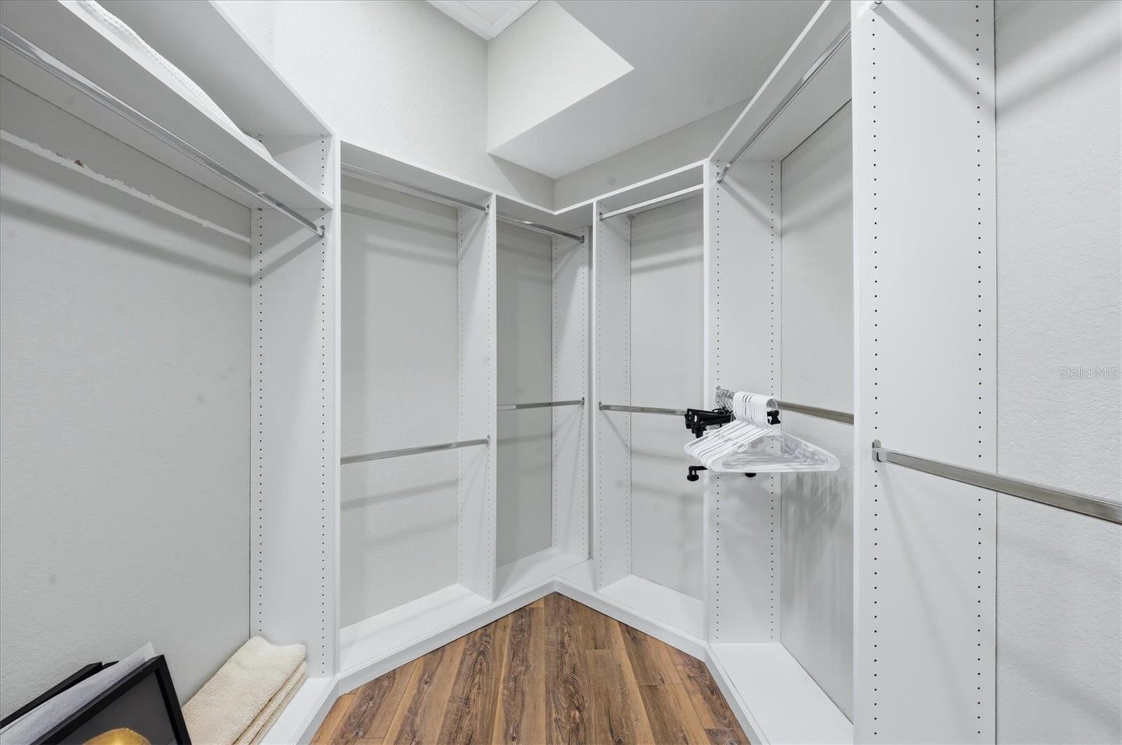 Image 30 of 93 For 14402 Bridgeview Lane