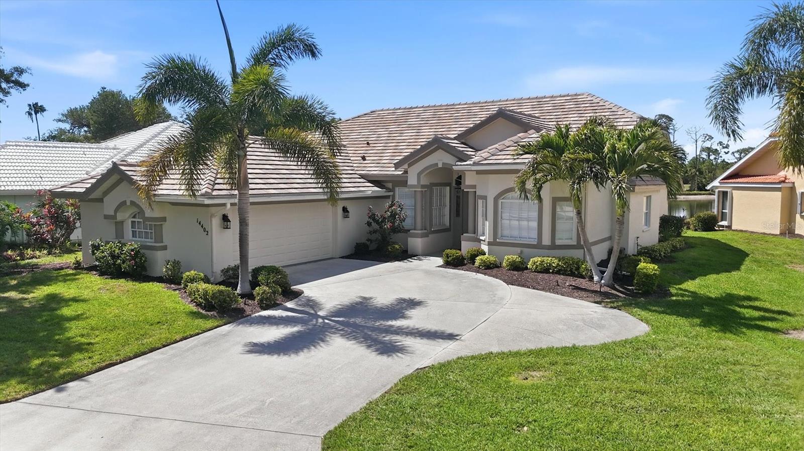 Image 4 of 93 For 14402 Bridgeview Lane