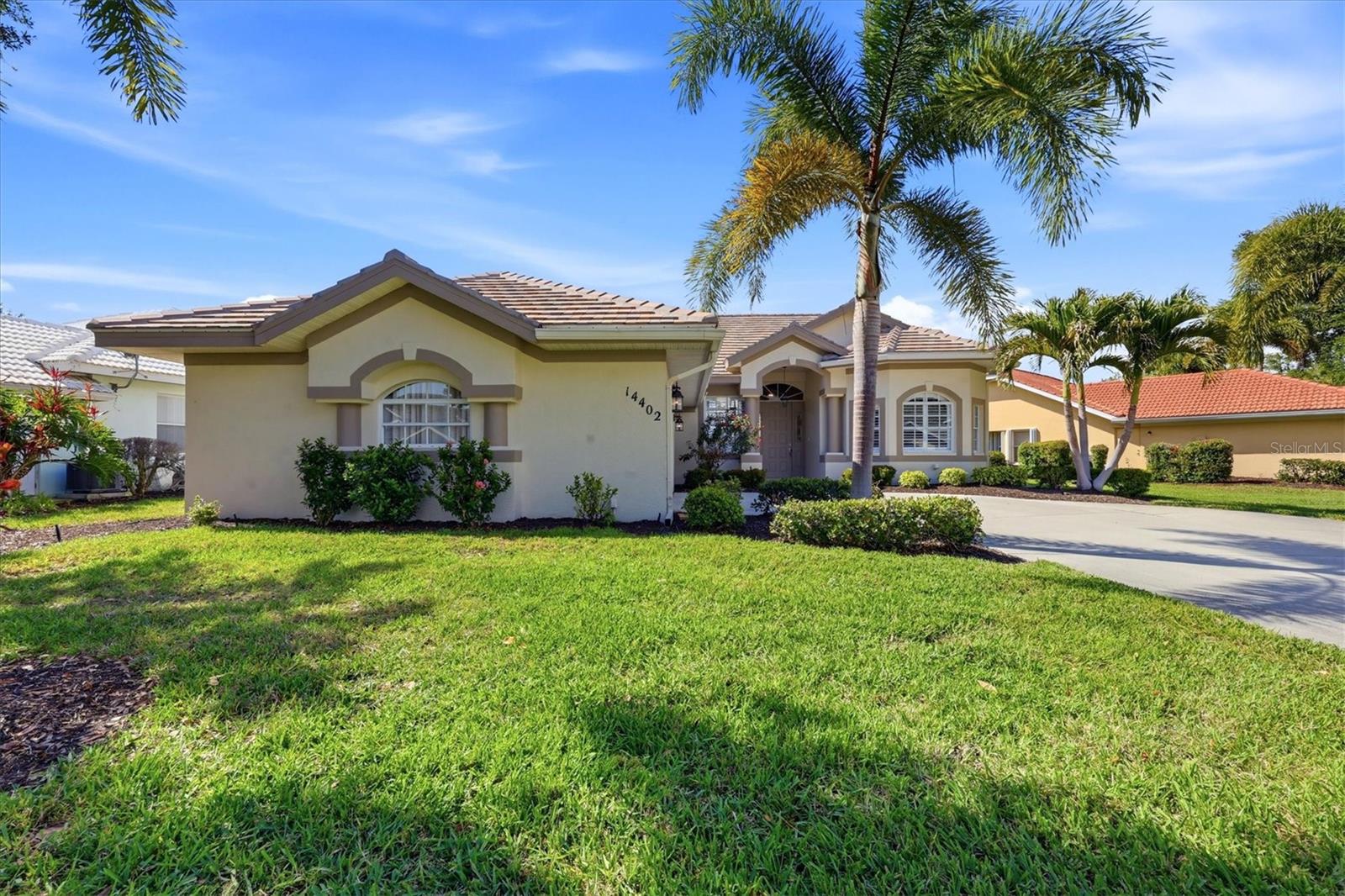 Image 7 of 93 For 14402 Bridgeview Lane