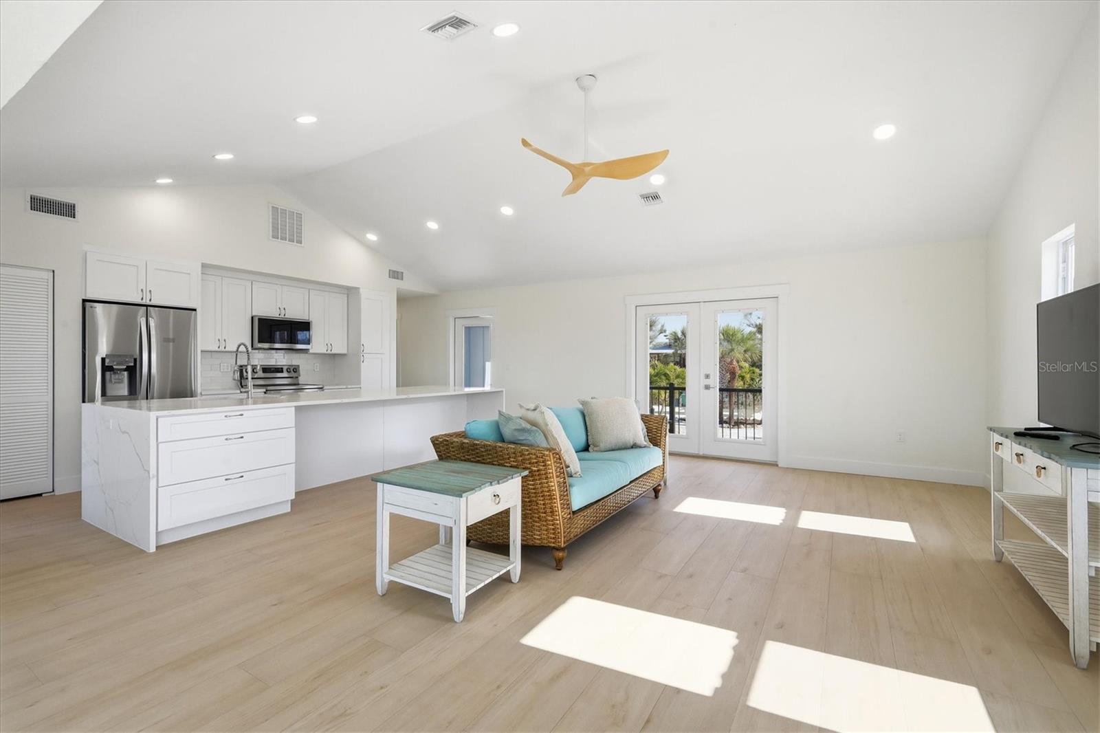 Image 11 of 41 For 281 Bocilla Drive