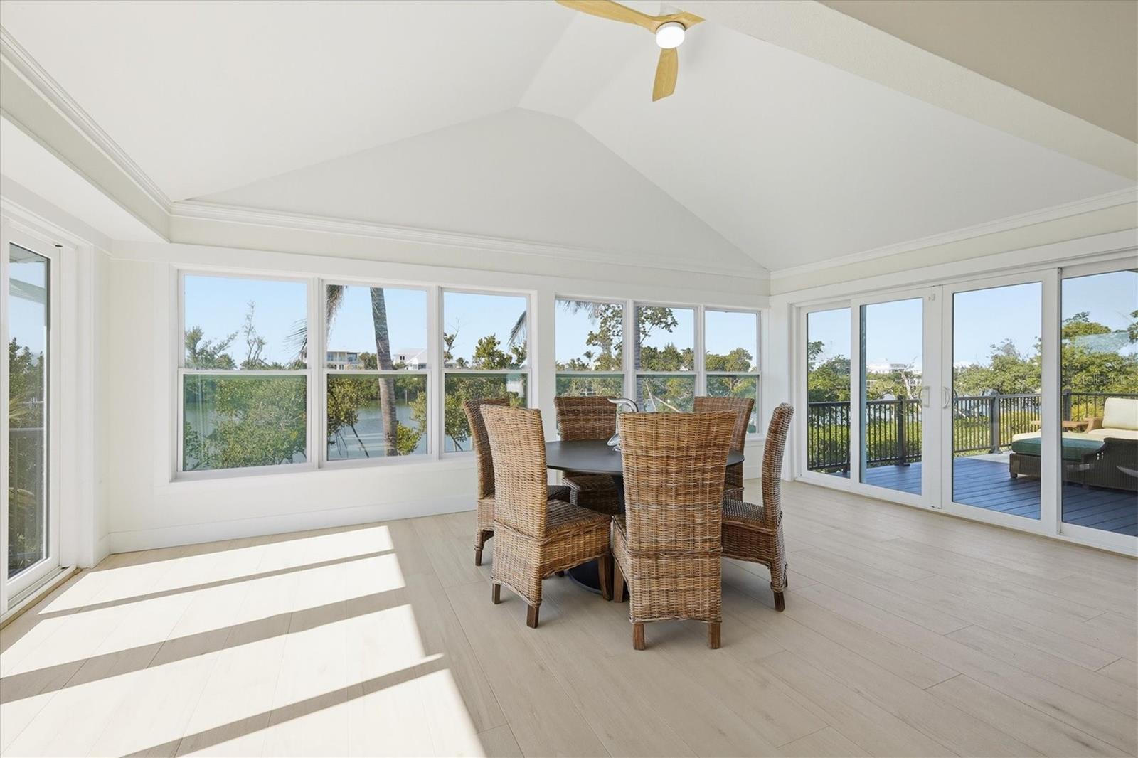 Image 14 of 41 For 281 Bocilla Drive