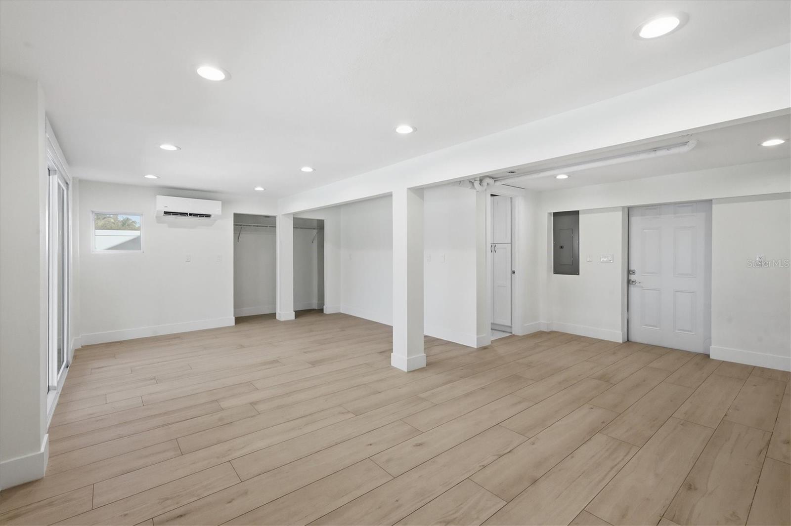 Image 24 of 41 For 281 Bocilla Drive