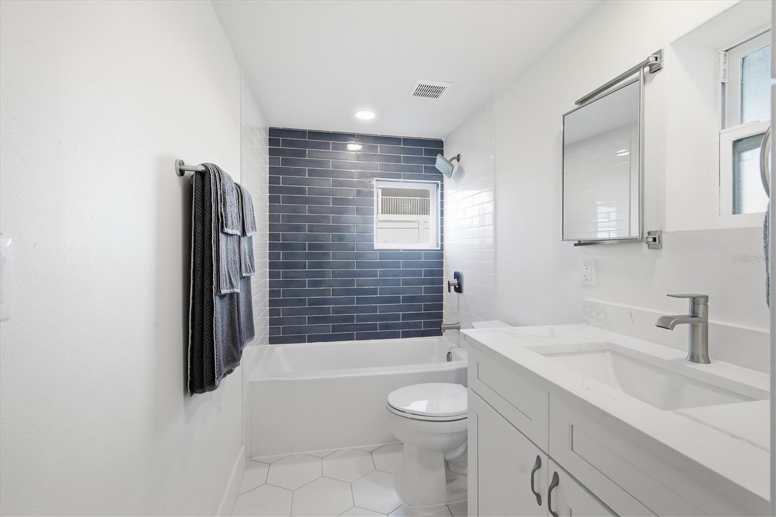 Image 25 of 41 For 281 Bocilla Drive