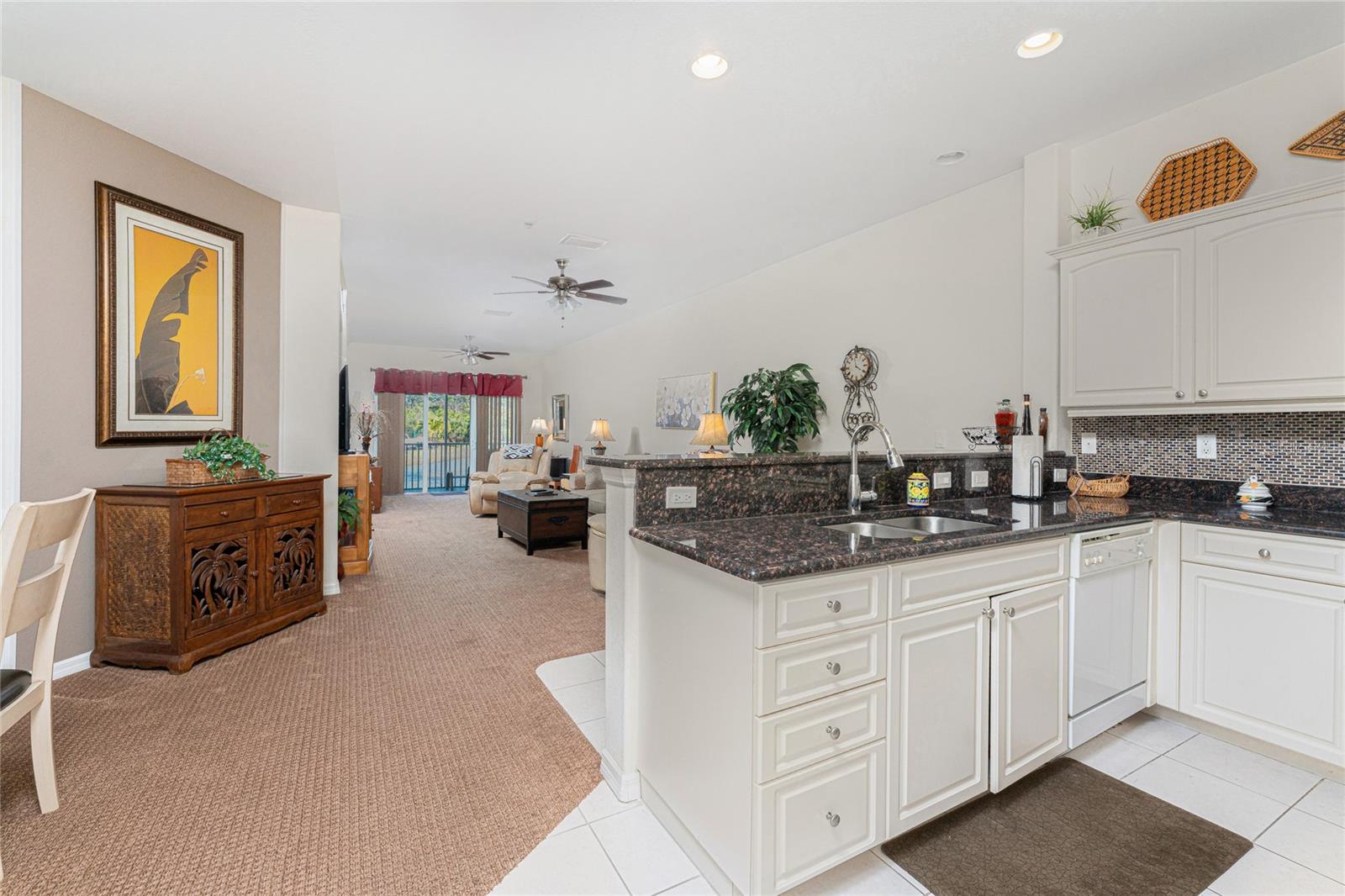 Image 12 of 46 For 102 Natures Way 2101