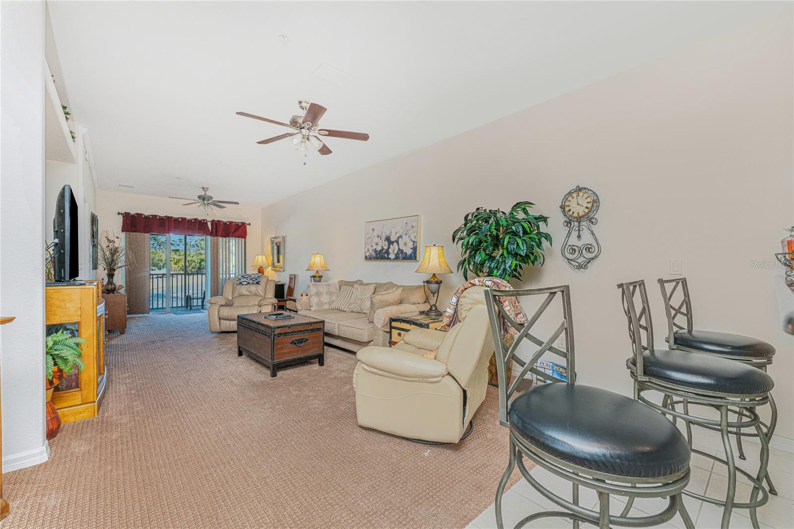 Image 16 of 46 For 102 Natures Way 2101