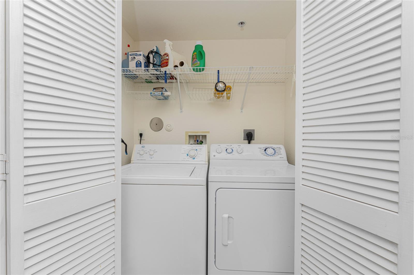 Image 30 of 46 For 102 Natures Way 2101